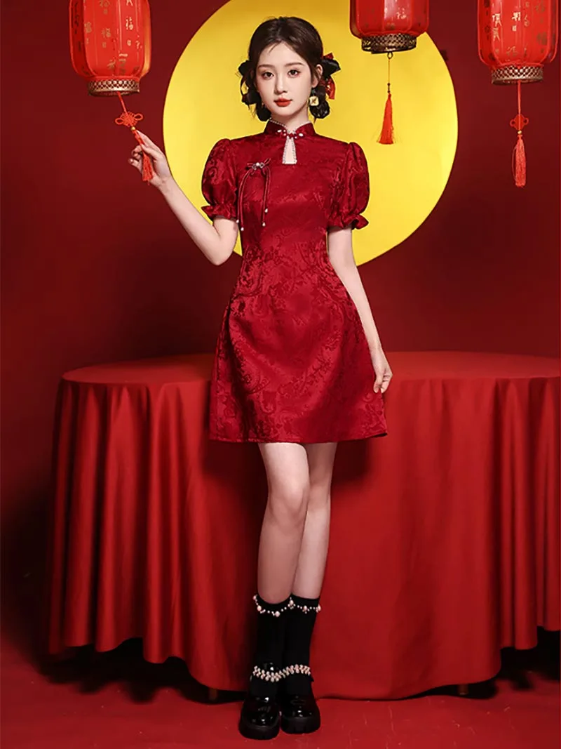 2025 modern red qipao short dress for weddings and engagements