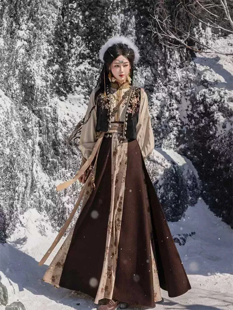 Chinese Modern Hanfu embroidered Tang-style blouse with flowing skirt 2025