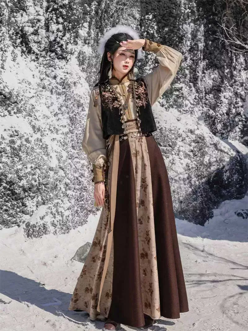 Chinese Modern Hanfu embroidered Tang-style blouse with flowing skirt 2025