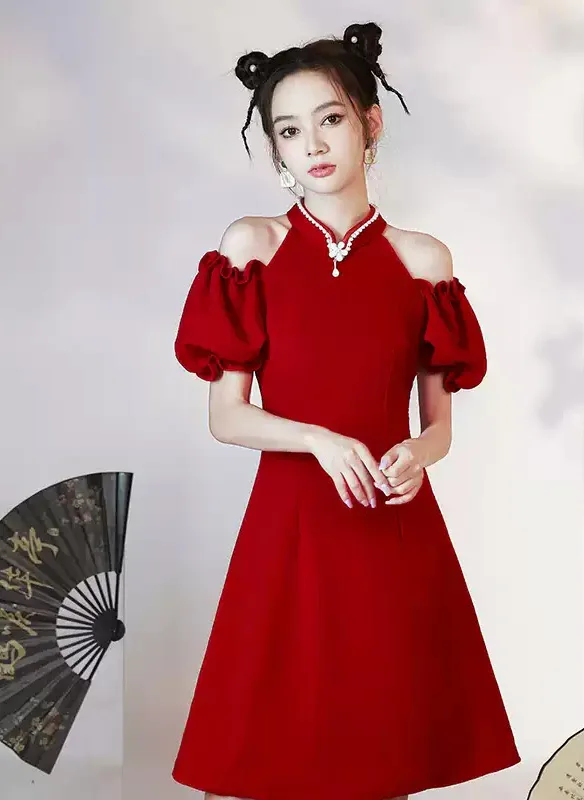 Halter Qipao 2025 red Chinese cheongsam for brides and festive occasions