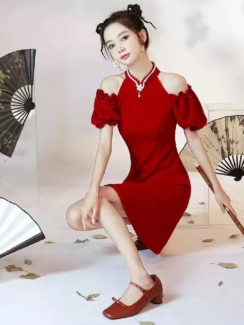 Halter Qipao 2025 red Chinese cheongsam for brides and festive occasions