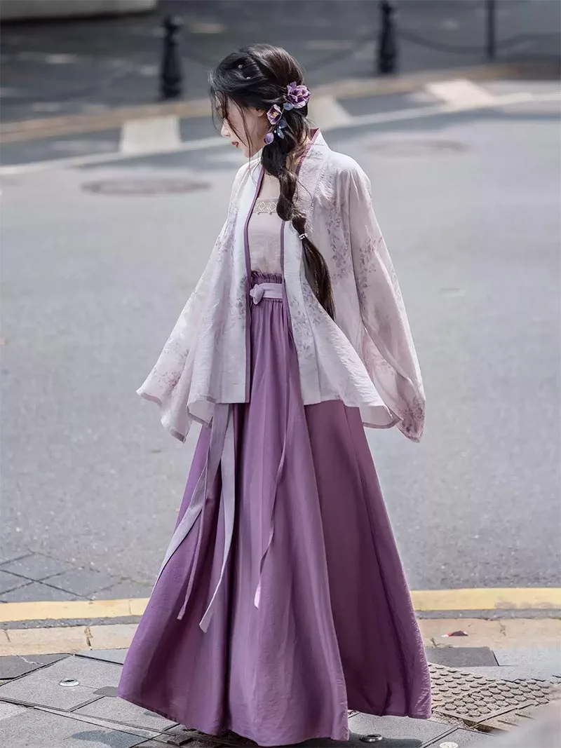 Hanfu modern outfit with elastic waist split skirt, autumn daily commuting wear blending tradition and contemporary style