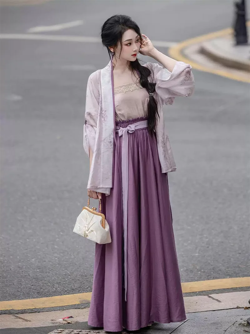 Hanfu modern outfit with elastic waist split skirt, autumn daily commuting wear blending tradition and contemporary style