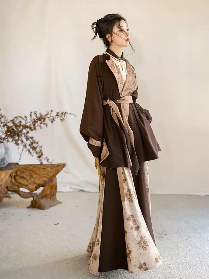 Modernized Hanfu reversible Tang-style round collar robe in Maillard tones with stand collar, chic daily winter wear