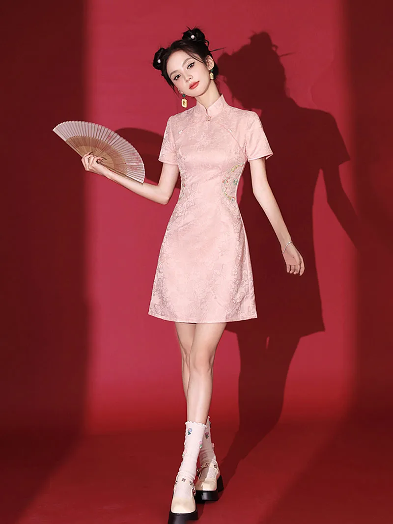 2025 pink qipao short modern Chinese dress for young women