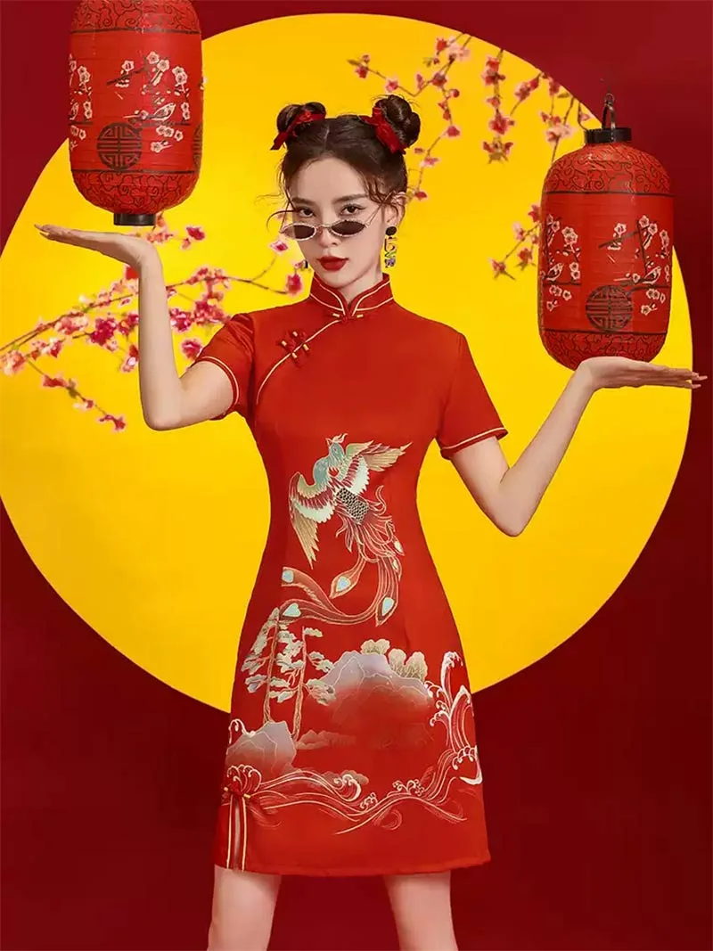 Red Qipao 2025 small size Chinese wedding and celebration dress