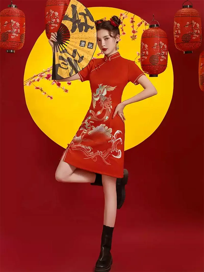 Red Qipao 2025 small size Chinese wedding and celebration dress