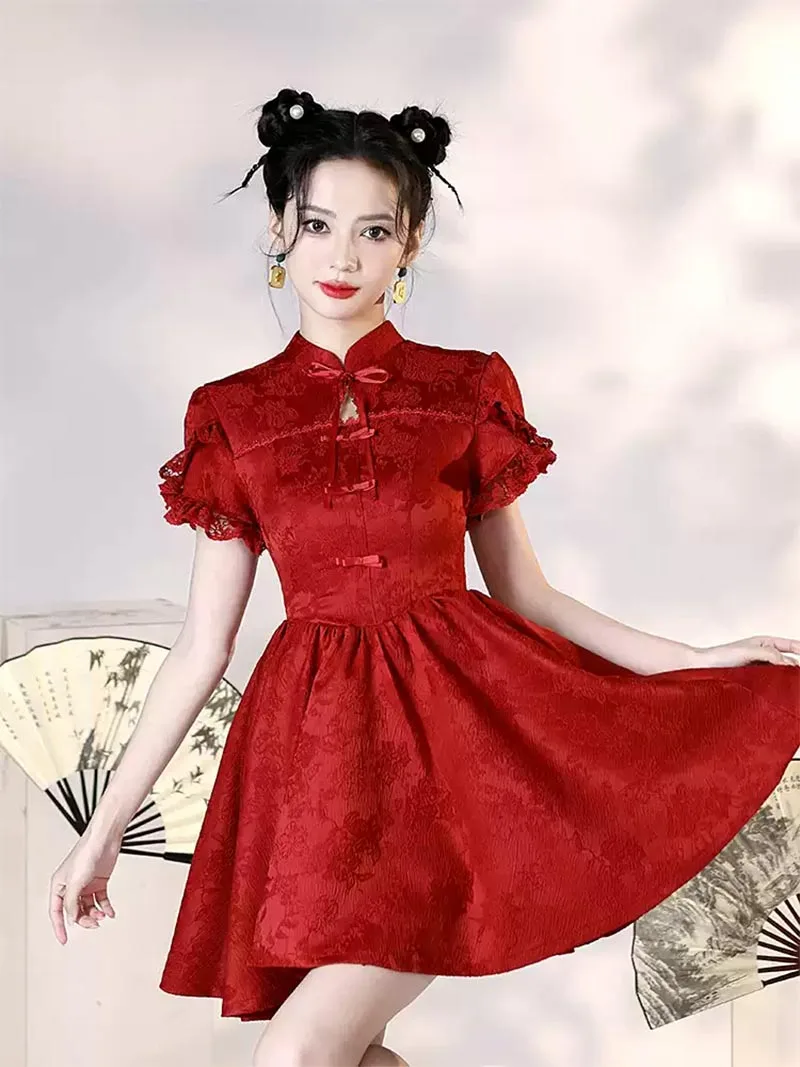 Red Qipao Wedding Dress 2025 modern Chinese cheongsam for brides and petite women