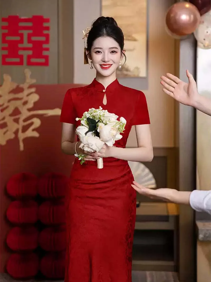 Modern Qipao Wedding dress 2025, embroidered cheongsam bridal gown for autumn weddings, engagement, tea ceremony, and plus-size brides