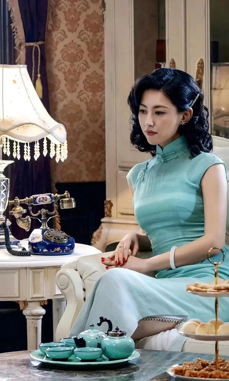Elegant Chinese qipao dress featuring traditional embroidery and a graceful silhouette, symbolizing timeless oriental beauty.