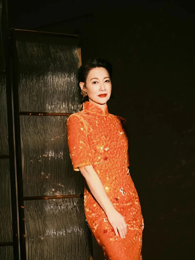 Elegant Chinese qipao dress featuring traditional embroidery and a graceful silhouette, symbolizing timeless oriental beauty.