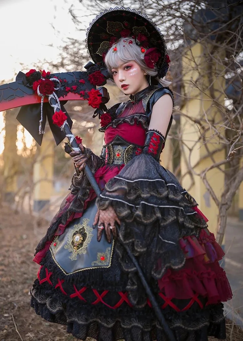 Beautiful Lolita dress featuring lace, ruffles, and bow details, showcasing a sweet and elegant princess style.