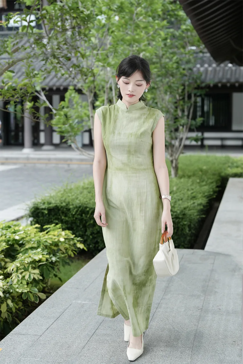 What is Qipao — the traditional Chinese dress that reflects elegance, culture, and timeless feminine beauty.
