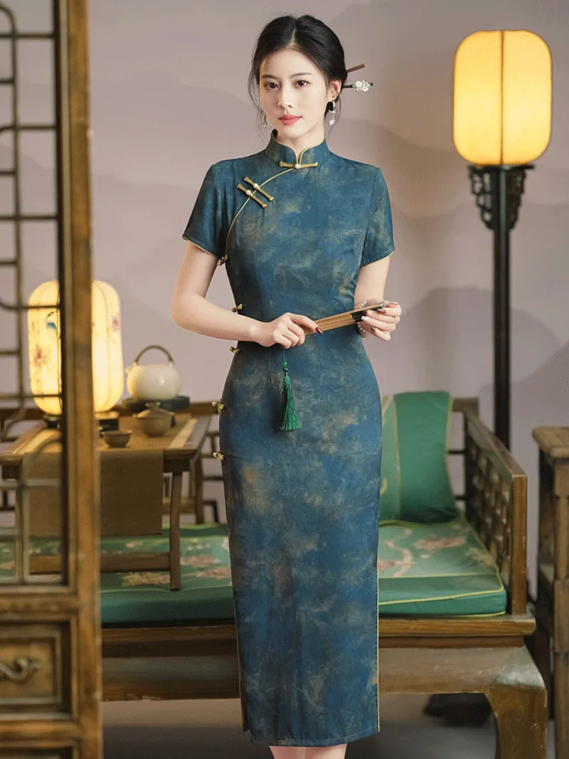 Elegant blue qipao with modern Chinese design, vintage charm, and daily wearable style