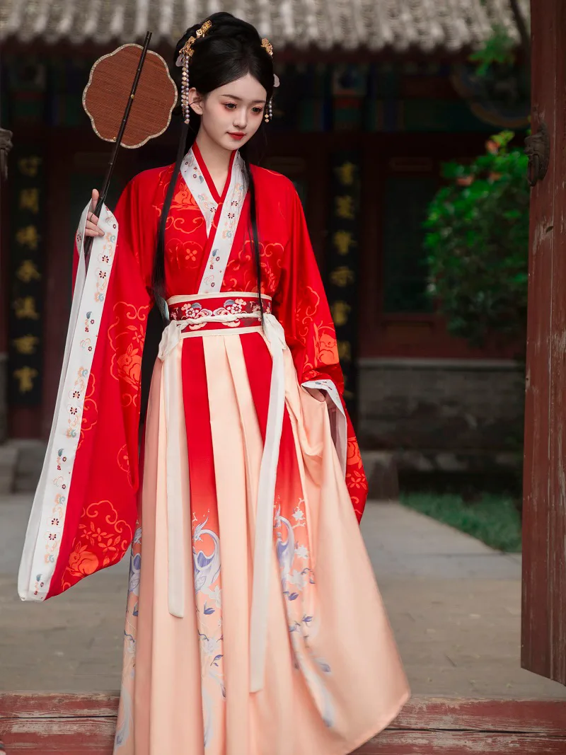 Elegant green hanfu dress with wide sleeves, flowing ancient Chinese style gown for women inspired by traditional beauty