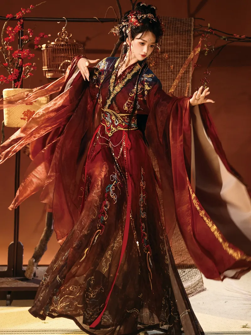 Elegant Han Dynasty Hanfu with pleated skirt, refined design and classical Chinese aesthetic for shows and ceremonies