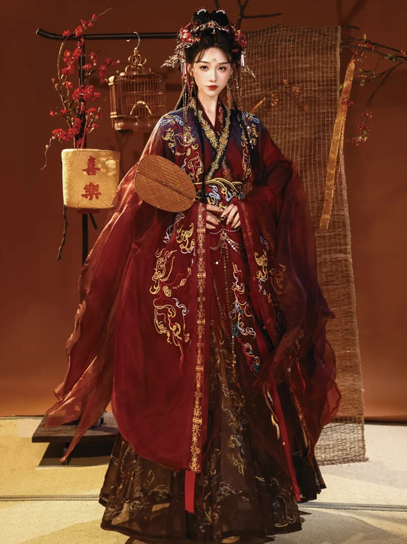 Elegant Han Dynasty Hanfu with pleated skirt, refined design and classical Chinese aesthetic for shows and ceremonies