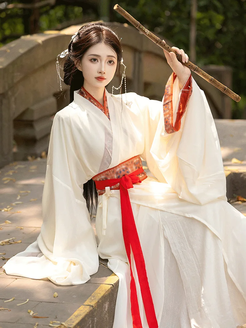 Han Dynasty hanfu with Wei Jin style straight-hem robe for women suitable for work and daily wear