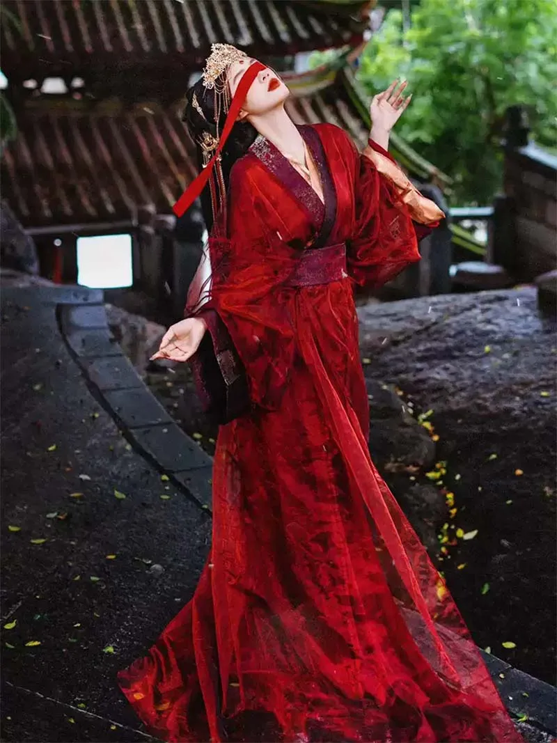 2025 red Hanfu female Warring States robe with cross-collar and wide sleeves, elegant subtle patterns traditional Chinese clothing
