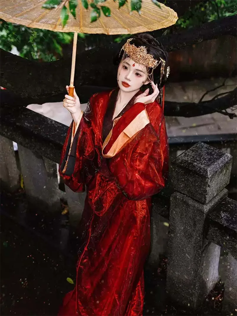 2025 red Hanfu female Warring States robe with cross-collar and wide sleeves, elegant subtle patterns traditional Chinese clothing
