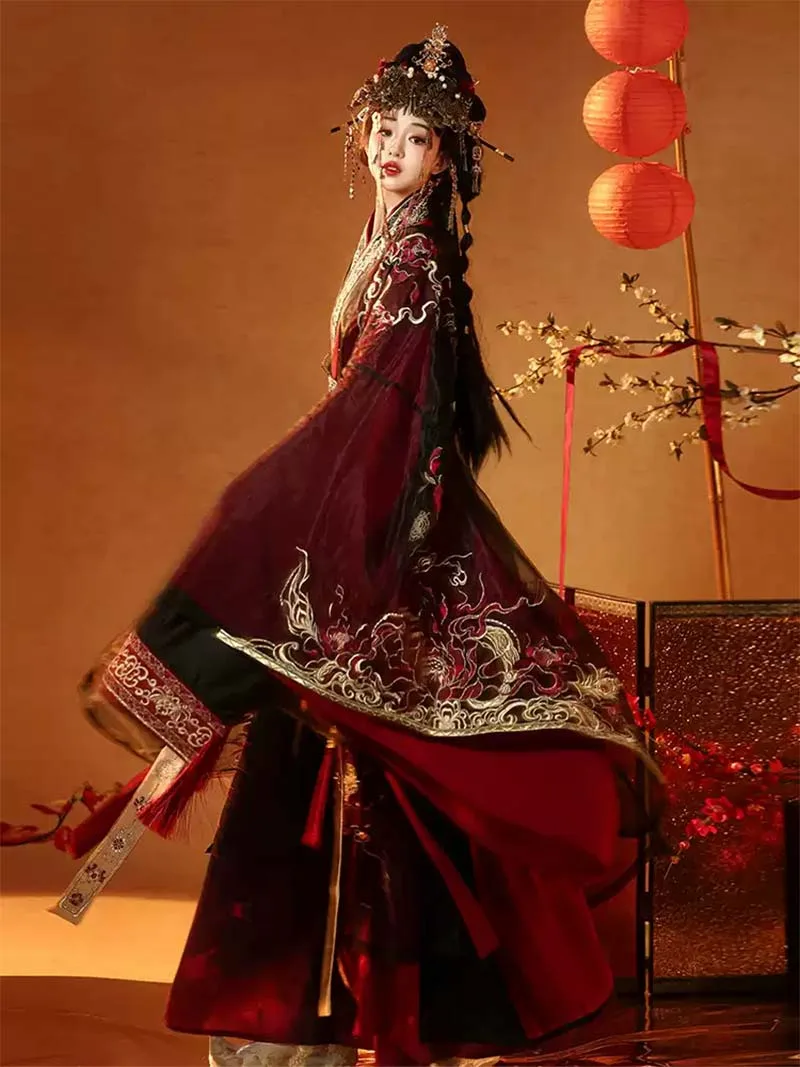 Hanfu Traditional straight-hem Warring States robe with exquisite embroidery and refined red fabric