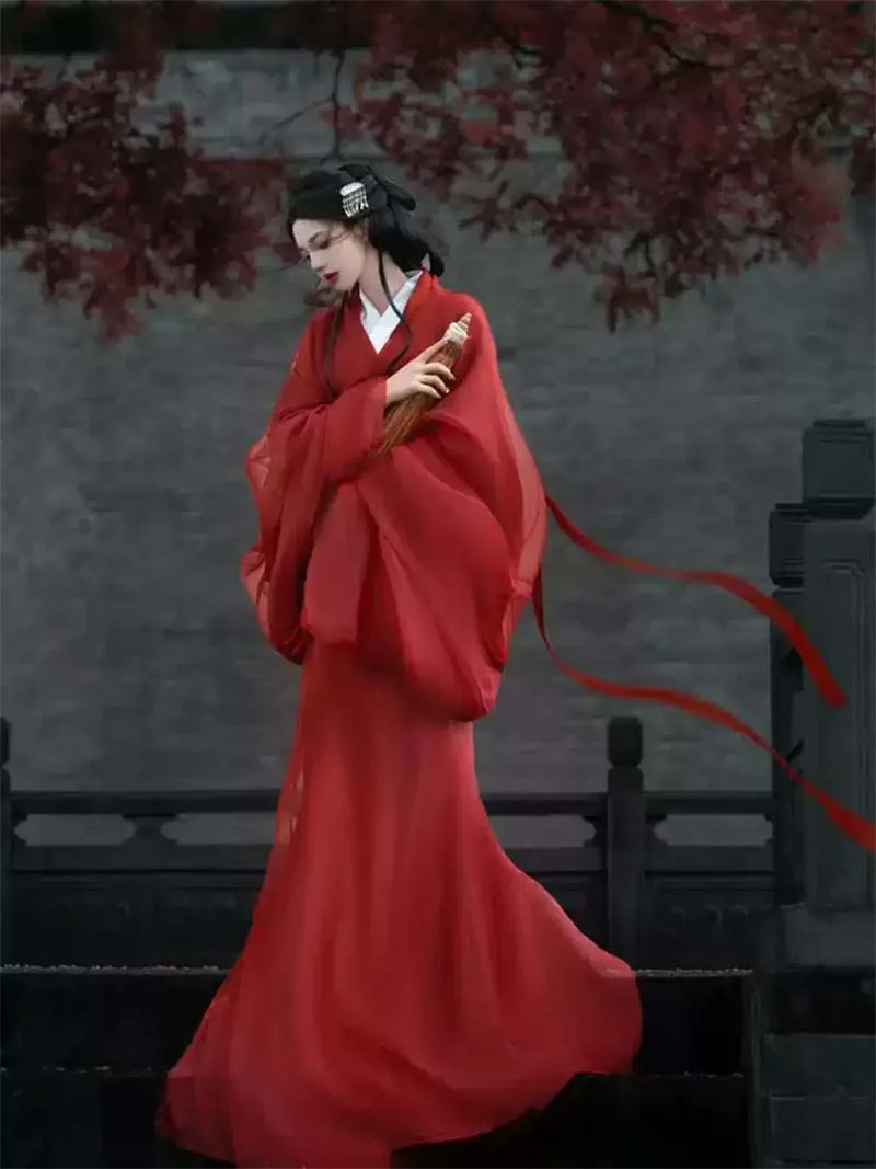 Red Warring States style Hanfu women dress, flowing train, elegant Mid-Autumn festival outfit