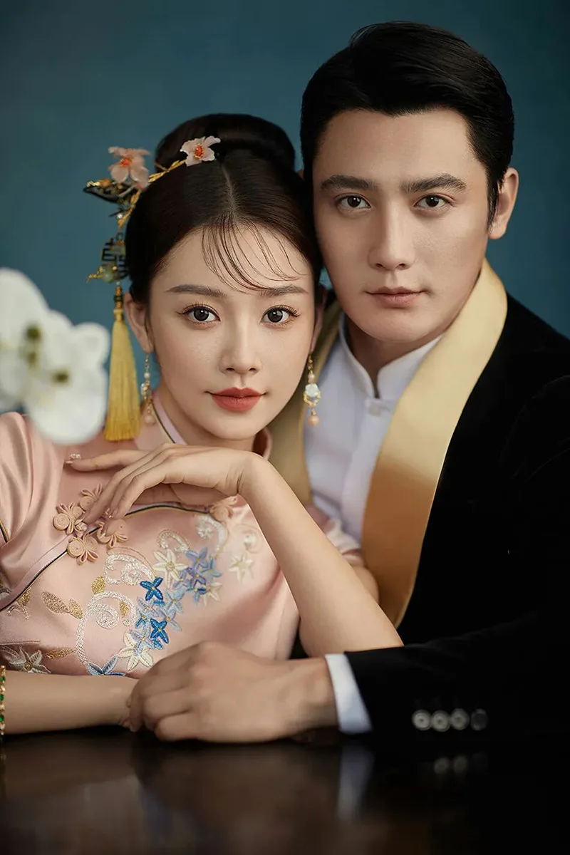 Qipao elegance captured in soft light, revealing the timeless grace of Chinese femininity.
