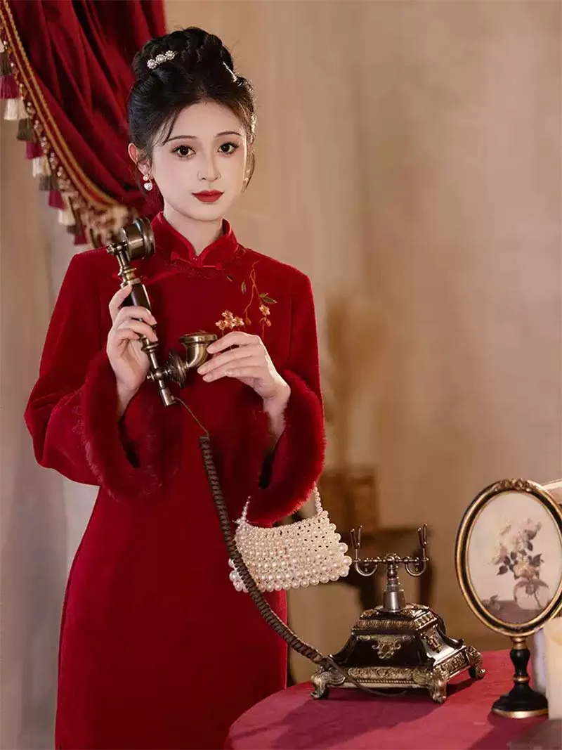 Red Qipao Chinese wedding dress, thickened cheongsam gown for bride engagement, tea ceremony, winter wedding, and festive occasions 2025
