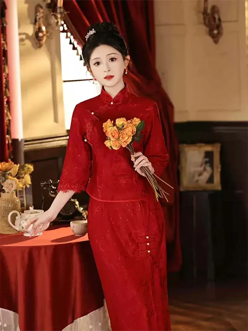 Qipaos flowing like poetry, revealing the elegance and grace of Chinese femininity through timeless design.