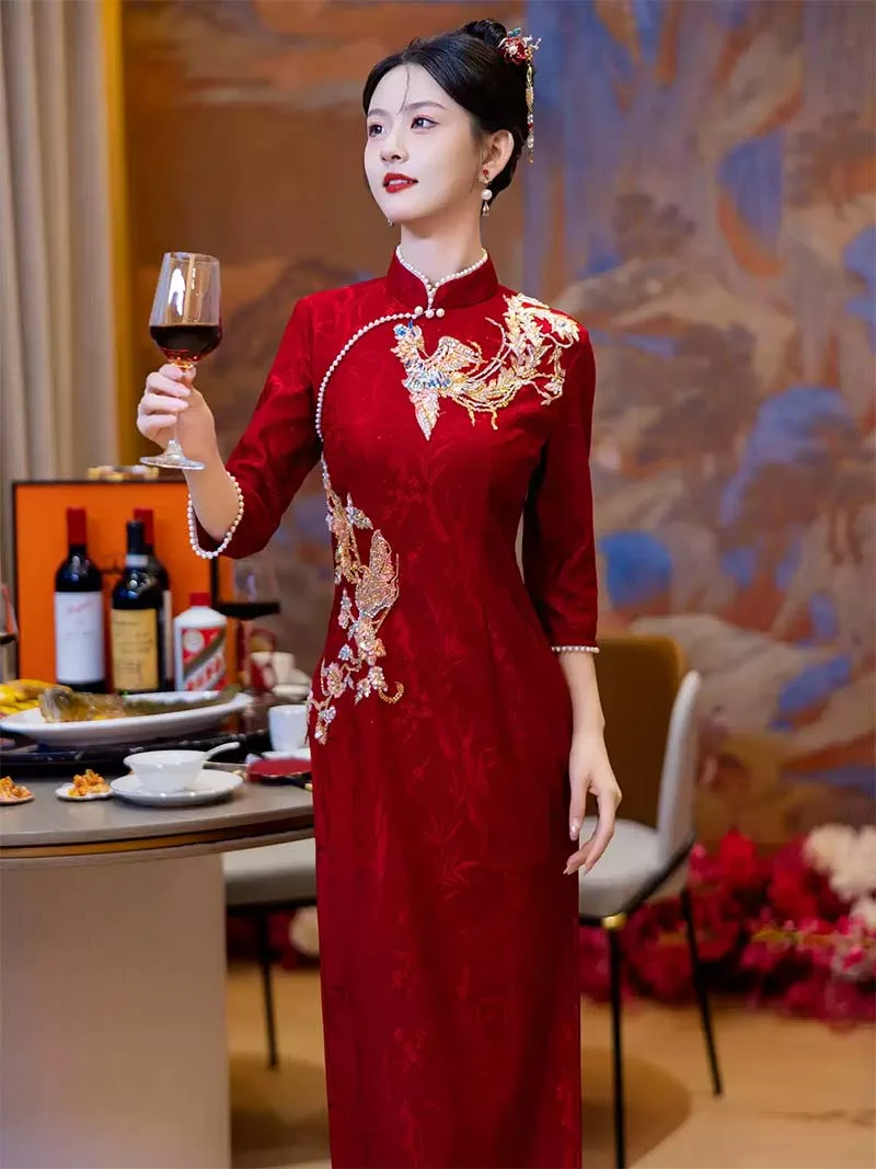 Red Qipao wedding dress, modern cheongsam for bride engagement, tea ceremony, and wedding celebrations in elegant 2025 style