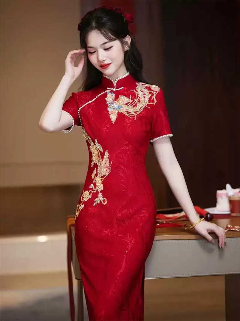 Red Qipao wedding dress, modern cheongsam for bride engagement, tea ceremony, and wedding celebrations in elegant 2025 style