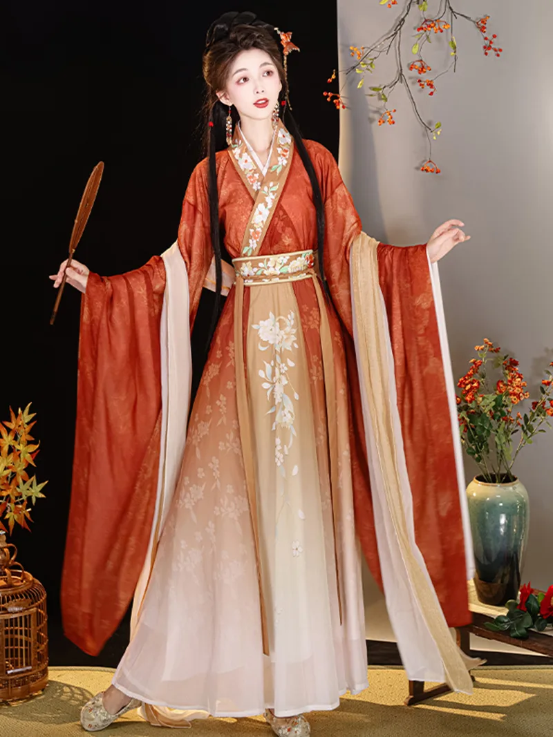 Elegant robe Hanfu with cross-collar, wide sleeves, printed skirt and fairy-style design for women