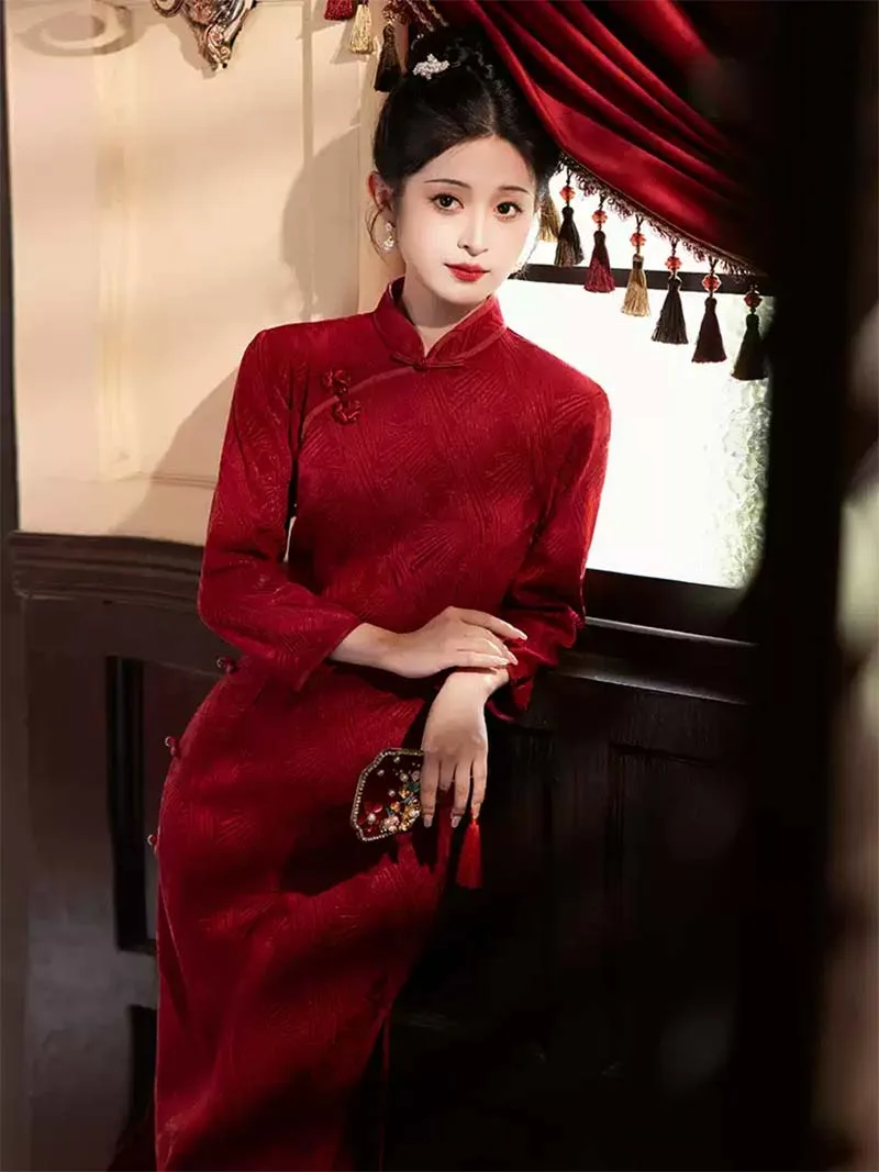 Red traditional qipao wedding dress with long sleeves, perfect for autumn winter brides, engagement, and homecoming events