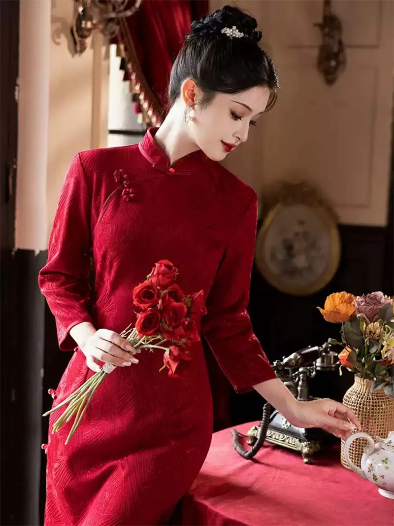 Red traditional qipao wedding dress with long sleeves, perfect for autumn winter brides, engagement, and homecoming events