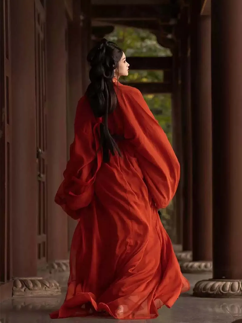 Warring States Hanfu red robe for women, authentic restoration with cross-collar straight hem and voluminous silhouette inspired by Chu culture