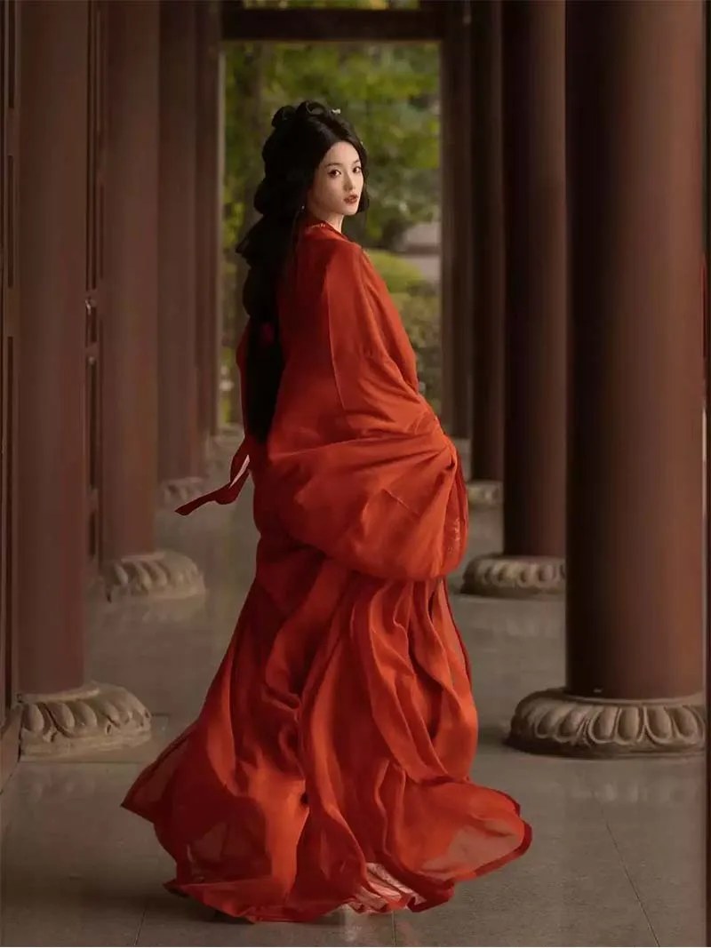 Warring States Hanfu red robe for women, authentic restoration with cross-collar straight hem and voluminous silhouette inspired by Chu culture