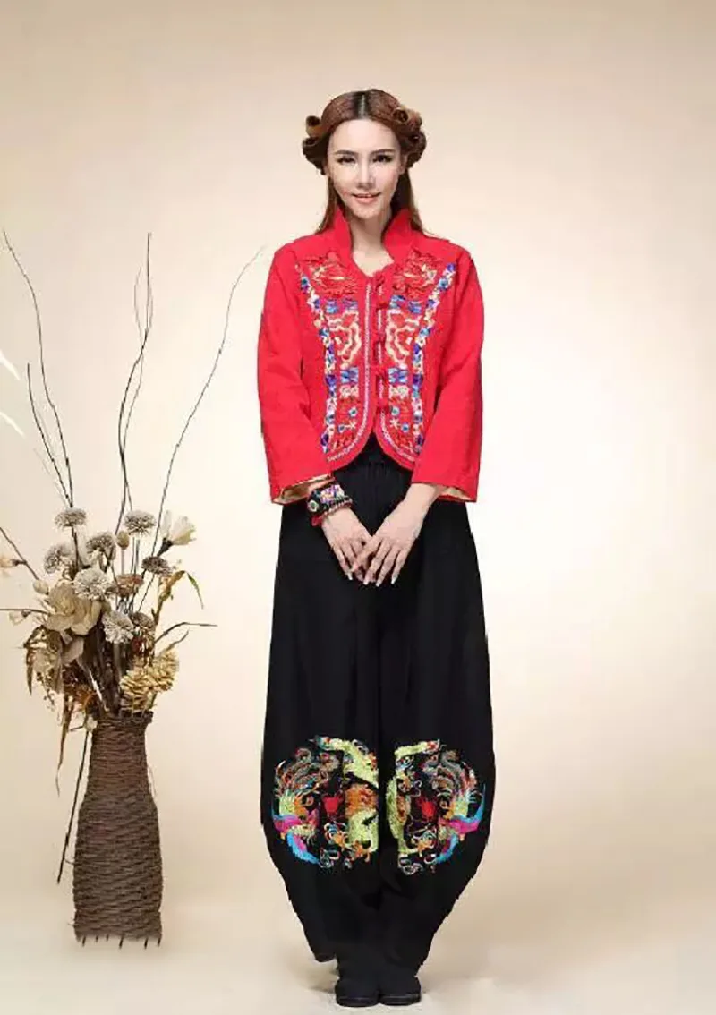 What Is A Tang Suit explores the heritage and modern charm of this traditional Chinese attire blending culture and style.