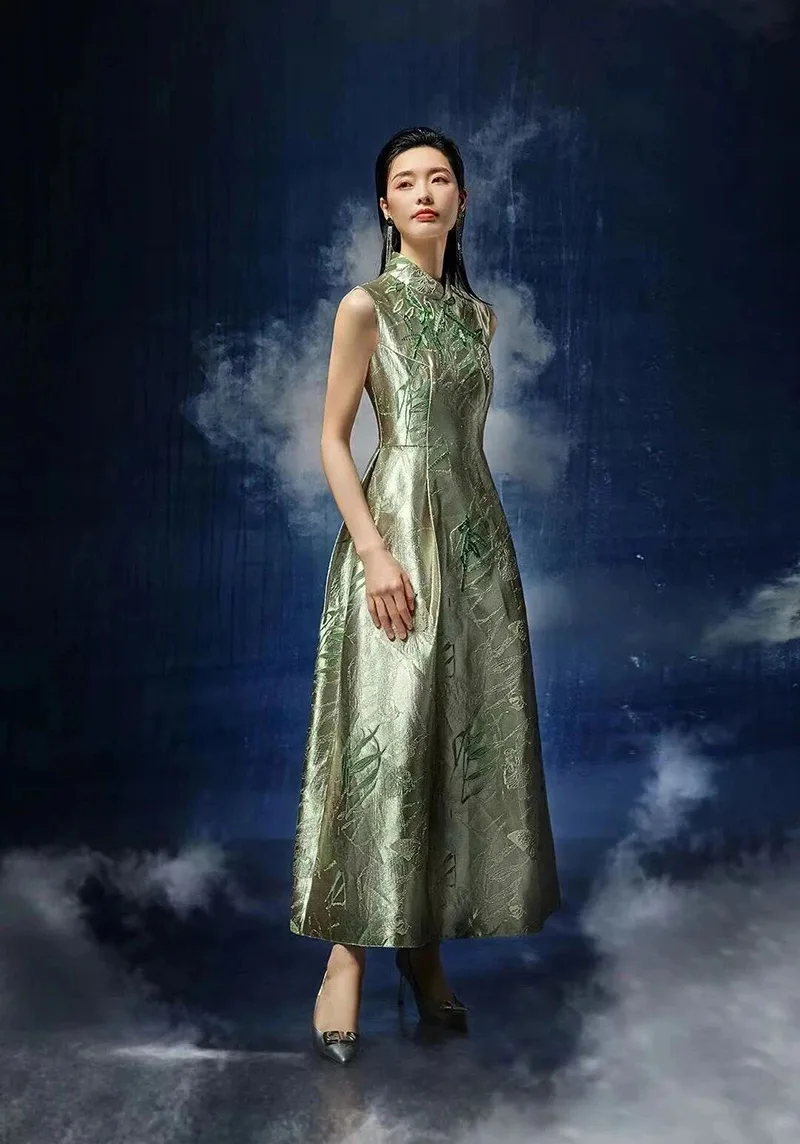 Woman qipao expressing traditional Chinese elegance and cultural heritage.